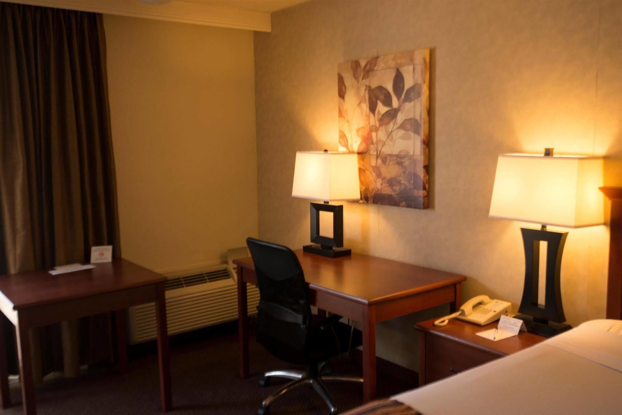 Best Western Sherwood Inn Clarksville Luaran gambar